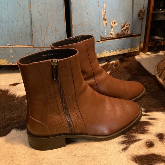 Aquatalia Boots size 9 - Picture 4 of 4